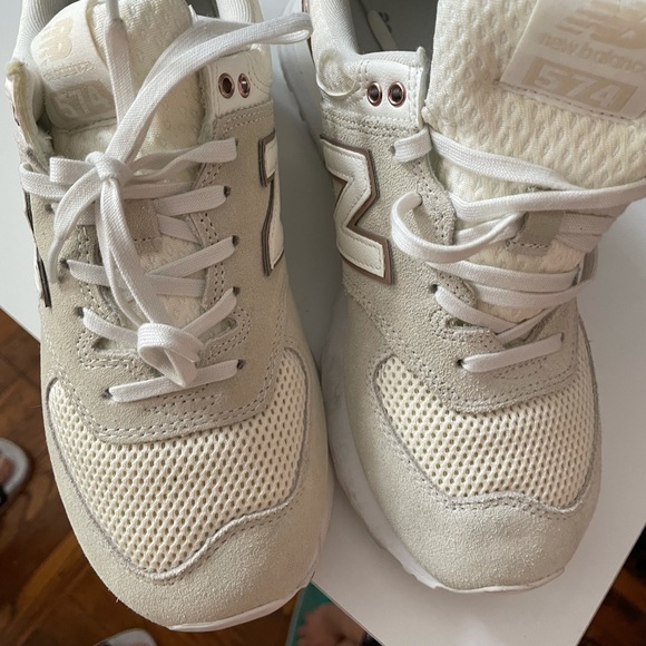 women’s new balance beige size 8 - Picture 3 of 4